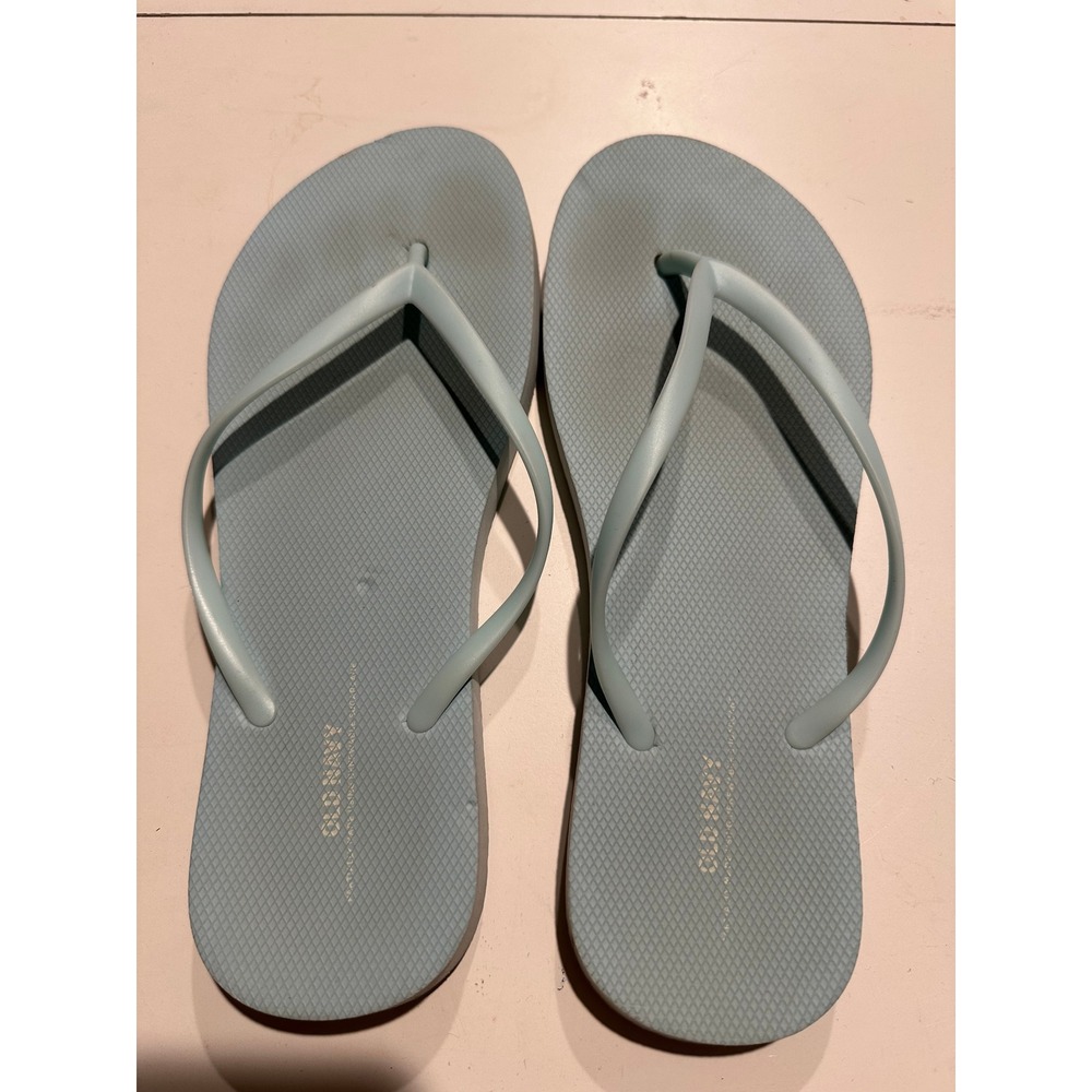 Old Navy Womens Light Blue Classic Rubber Thong Flip Flop Sandals Size 9 L